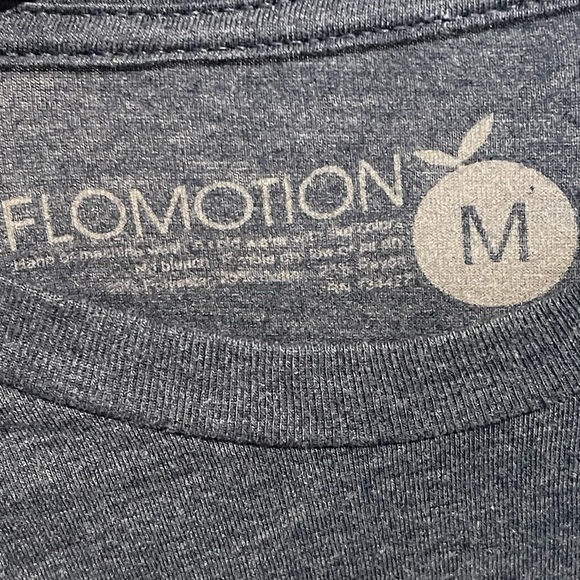 Flomotion Sea Captain Ship Compass Graphic Tee Size M Unisex - Picture 3 of 6